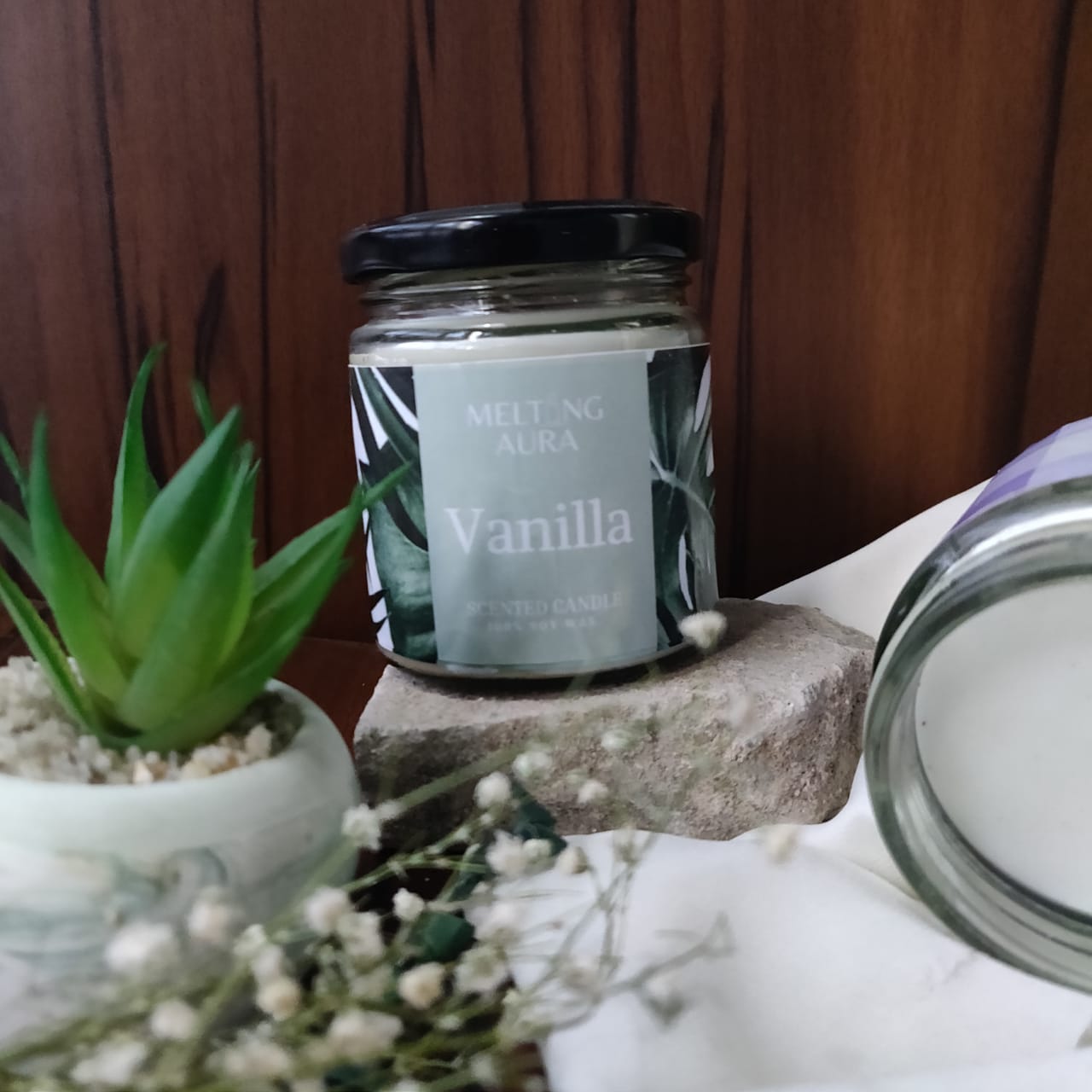 Vanilla-Scented candle